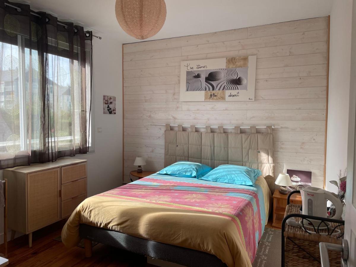 Manureva - Chambre D'Hote En Coeur De Ville Dinan Exterior foto